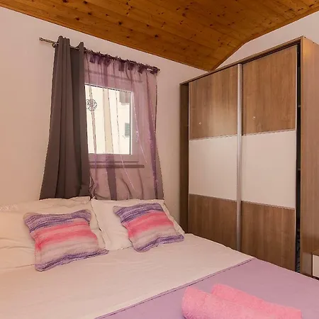 Vila Ferien Haus Betty Holiday House